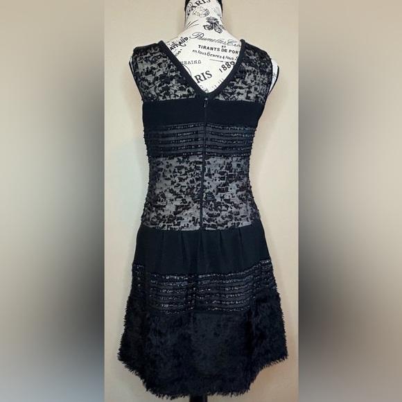Diane Von Furstenberg Black Lace Mini Dress see measurements - Picture 6 of 9